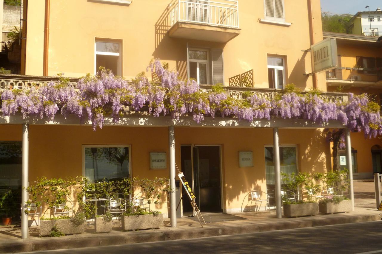 Hotel Belvedere Lovere Bagian luar foto