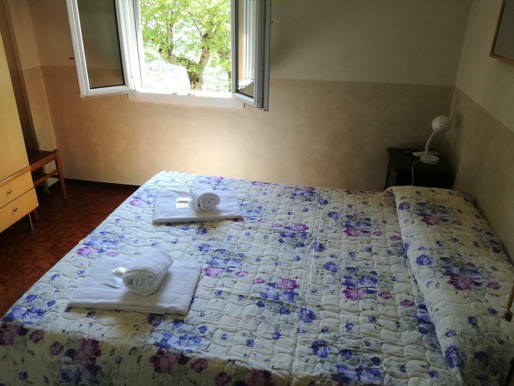 Hotel Belvedere Lovere Bagian luar foto
